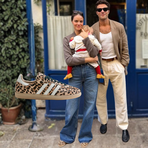 Eu achava animal print cafona, mas me rendi ao Adidas Samba de oncinha da Laura Neiva: o 'it-item' mais confortável para passear com Chay Suede em Madrid