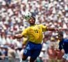 O sequestro do pai de Romário virou uma das histórias mais marcantes dos bastidores da Copa do Mundo de 1994 e quase tirou o atacante do torneio