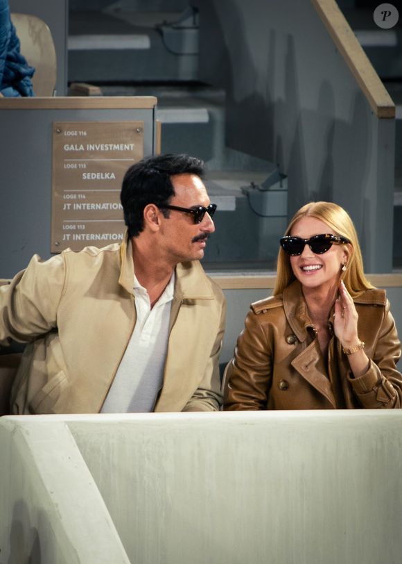 Marina Ruy Barbosa apostou em um look na tonalidade mais terrosa.