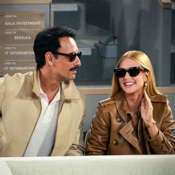 Marina Ruy Barbosa apostou em um look na tonalidade mais terrosa.