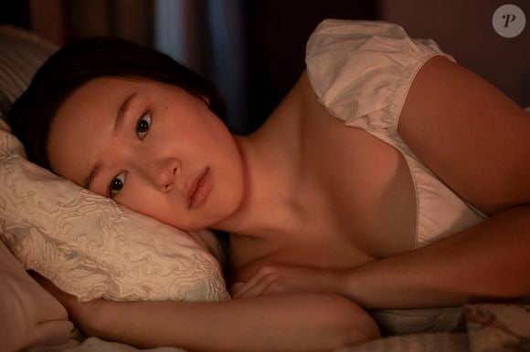 A atriz australiana Yerin Ha conquistou o mundo após estrelar a quarta temporada de ‘Bridgerton’ como Sophie Baek, a mulher que se disfarça como a ‘Dama de Prata’