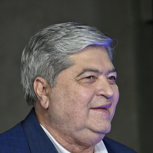 Datena cutucou a equipe ao vivo um dia depois de uma reportagem do site TV Pop, que dizia que a produção estava bem incomodada com o comportamento do apresentador