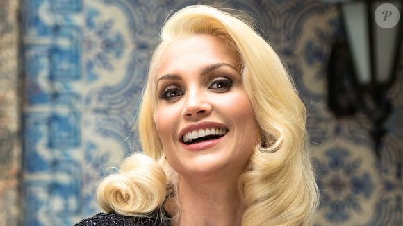 Flavia Alessandra volta como Sandra em Eta Mundo Melhor nos capítulos iniciais