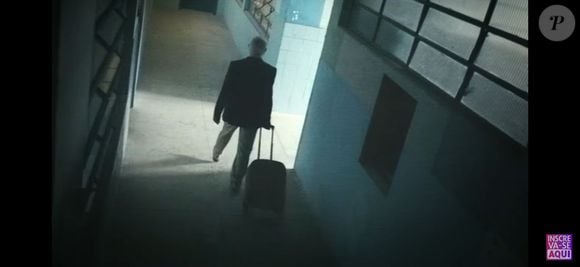 Nova abertura de Vale Tudo gera memes e pedidos inusitados: “Cadê a cena do Bolsonaro preso?”