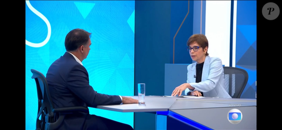 O senador Flávio Bolsonaro foi entrevistado por Renata Lo Prete na Globo e precisou explicar suas declarações sobre o financiamento do filme que retrata a trajetória política de Jair Bolsonaro