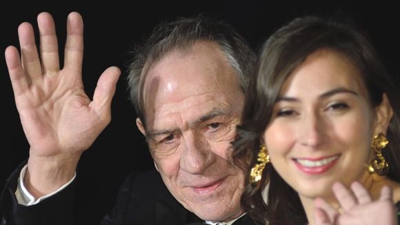 O que já se sabe da morte precoce da filha do ator Tommy Lee Jones, Victoria Jones, de 34 anos, em hotel de luxo nos EUA?
