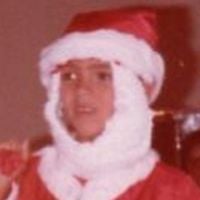 Ho-Ho-Ho! Em 1980, esse mini Papai Noel não tinha ideia que seria famoso e distribuiria milhões na TV. Reconhece?