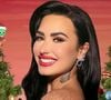 Demi Lovato também entrou na onda natalina com o especial “A Very Demi Holiday Special”, lançado em 2023. A cantora, conhecida por sua potência vocal, entregou um repertório eclético que vai de clássicos como “Jingle Bell Rock” a hits de seu álbum de pop/rock “Holy Fvck”