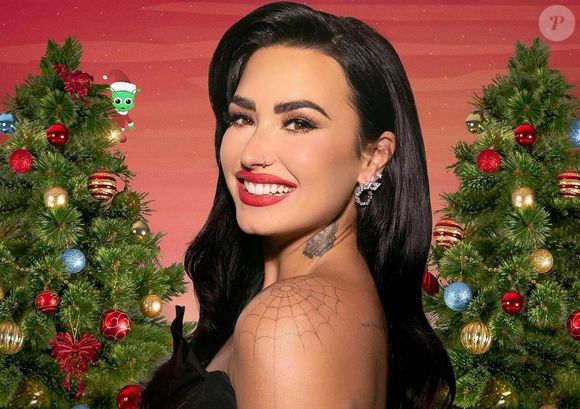 Demi Lovato também entrou na onda natalina com o especial “A Very Demi Holiday Special”, lançado em 2023. A cantora, conhecida por sua potência vocal, entregou um repertório eclético que vai de clássicos como “Jingle Bell Rock” a hits de seu álbum de pop/rock “Holy Fvck”