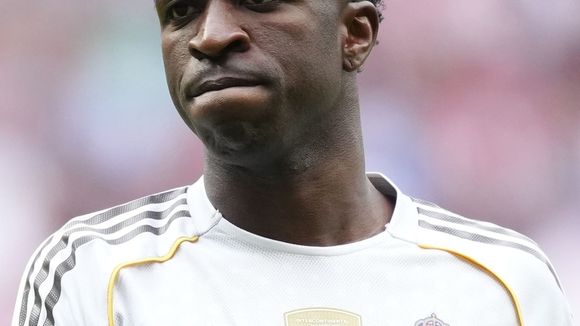 Vini Jr. é detonado por outra modelo após nova troca de mensagens íntimas vir à tona: 'Isso para mim é coisa de maníaco'. Entenda!