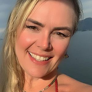 Ana Paula Almeida, atualmente com 47 anos, também tendo participou do reality show 'A Grande Conquista'