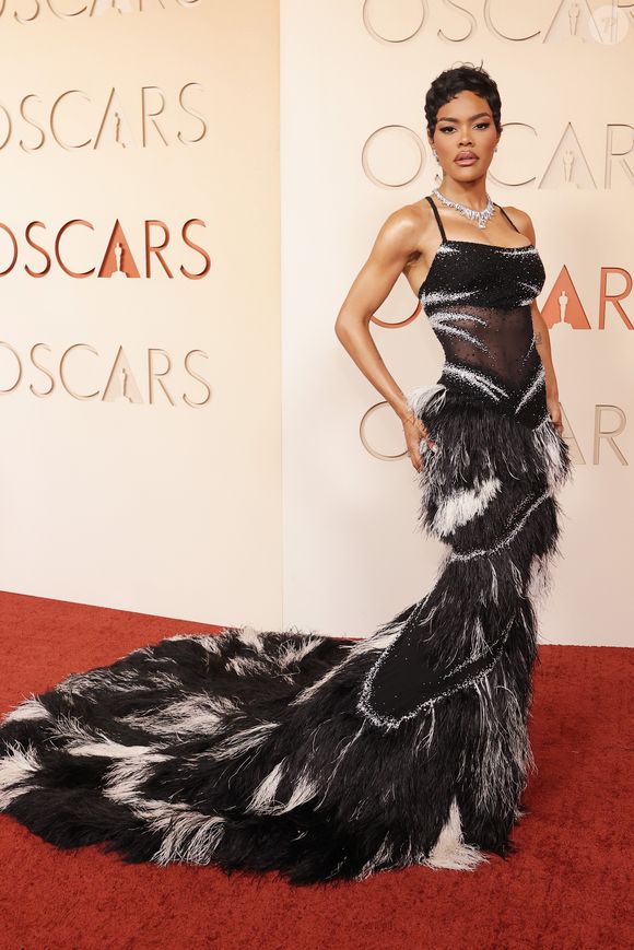 Oscar 2026: Teyana Taylor exibiu um dos looks mais aclamados da noite