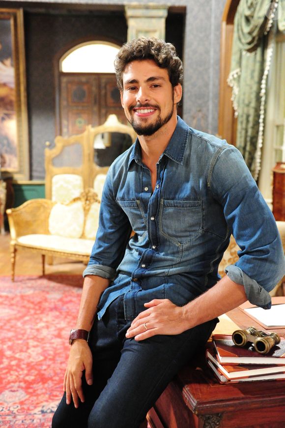 Cauã Reymond já teve desentendimento com Bruno Gagliasso no bastidor da novela da Globo 'Cordel Encantado'
