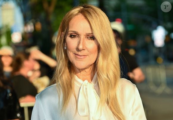 Atualmente com 58 anos, Céline Dion está de volta aos palcos após um período afastada por questões de saúde