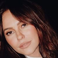 Diogo Nogueira, foi você? Paolla Oliveira é surpreendida em casa com R$ 10 mil em rosas vermelhas, um mês após separação do cantor