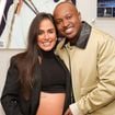 Vem, Bento! Carol Peixinho deixa barriga de seis meses do 1º filho à mostra em show de Thiaguinho: 'Engravidei de forma natural'