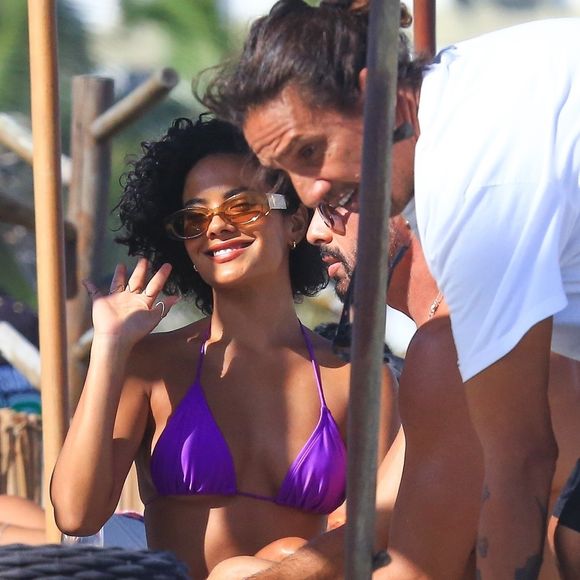 Cauã Reymond e Bella Campos foram ensaiados separadamente para gravarem cena de briga e empurrão de César em Maria de Fátima para a novela 'Vale Tudo'