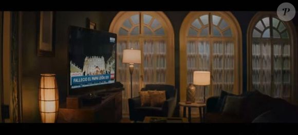 O longa-metragem "El Habitante", lançado em 2017 e dirigido pelo cineasta uruguaio Guillermo Amoedo, viralizou ao exibir, logo em seus primeiros minutos, uma manchete fictícia noticiando a morte do Papa Leão XIV