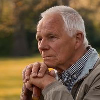 A psicologia diz que a verdadeira razão pela qual ter mais de 60 anos é tão difícil não é o envelhecimento em si, mas sim o fato de que a cultura moderna não tem uma estrutura para a dignidade sem produtividade