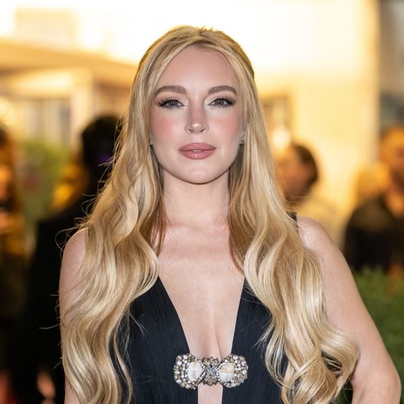Rejuvenescimento de Lindsay Lohan fez o público imaginar que a atriz teria feito um lifting facial