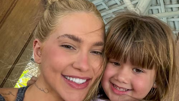 ‘Pode sim haver responsabilização’: advogado comenta próximos passos após Conselho Tutelar notificar escola da filha de Virgínia Fonseca por faltas