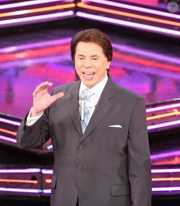 Silvio Santos ficou 17 dias internado até a morte em 17 de agosto de 2024 por complicações de broncopneumonia