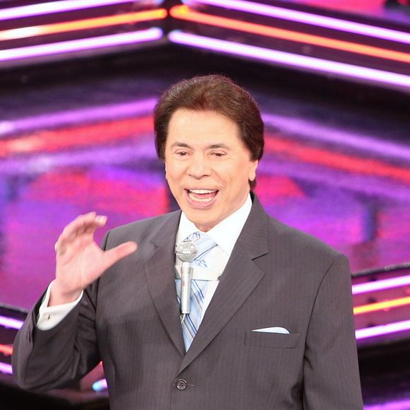 Silvio Santos ficou 17 dias internado até a morte em 17 de agosto de 2024 por complicações de broncopneumonia