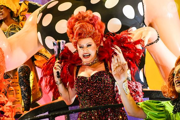 Carnaval 2025 em SP: Nany People prestigiou desfile da Estrela do Terceiro Milênio, que homenageou a comunidade LGBTQIA+