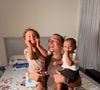 João Gomes e Ary Mirelle são pais de 2 filhos. Cantor destaca ao Purepeople como a esposa e a casa ajudam a recarregar suas energias entre os shows