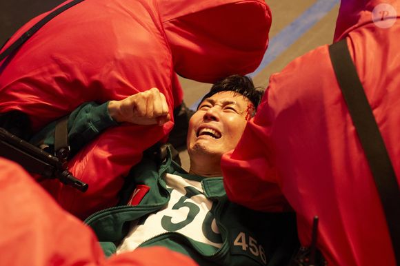Lee Jung-jae, o Jogador 456 da série, trouxe à tona informações importantes durante uma coletiva de imprensa da Netflix.