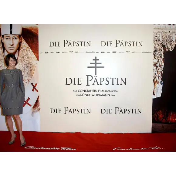 O filme alemão Die Päpstin é uma das versões mais recentes que aborda o tema de Joana a partir de uma perspectiva feminista