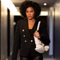 Mais caro que viajar para Paris de executiva: descobrimos o preço do look Balmain de Fátima ao voltar para o Brasil em 'Vale Tudo'