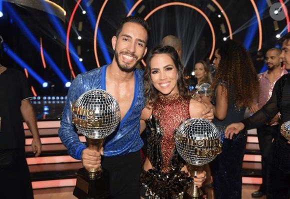 Reviravolta na final: Pérola Faria venceu com 50,22% dos votos e ganhou o prêmio máximo da atração