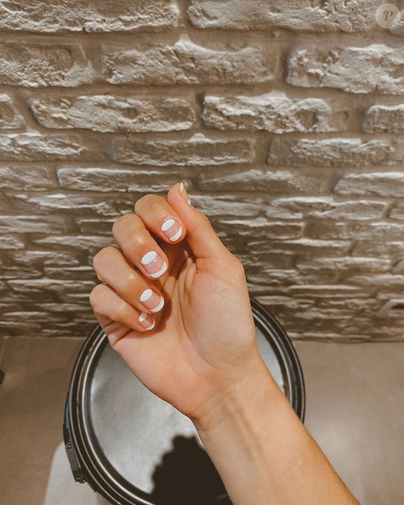 Unhas no estilo minimalista estão cada vez mais desejadas