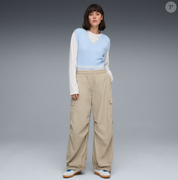 No entanto, a maioria das pessoas tende a optar por tons escuros e frios, deixando de lado a joia da coroa: o cinza perolado que lembra a luz da lua cheia, do qual estes modelos Puma Palermo se orgulham.