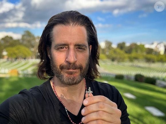 Apesar de ser nascido nos Estados Unidos, Jonathan Roumie tem origens no Egito, onde nasceu seu pai