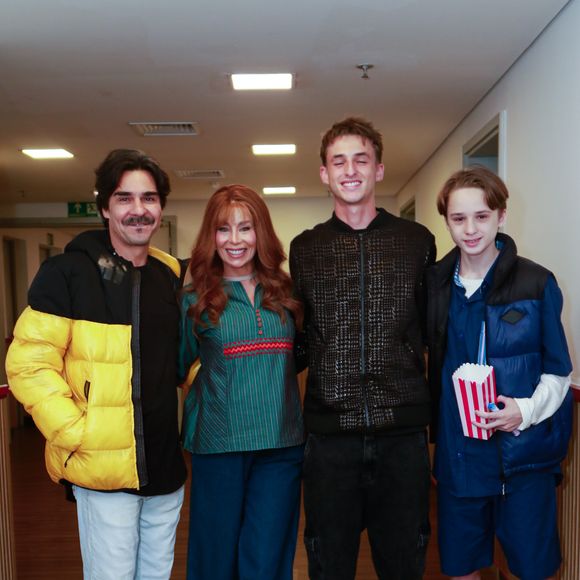 Filhos de Danielle Winits Noah, de Cássio Reis, e Guy, de Jonatas Faro, já passaram a mãe na altura