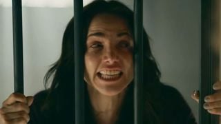 Surra na prisão, traição e ameaça de agiota: Resumo da novela 'Quem Ama Cuida' (29 de junho a 4 de julho) traz Adriana em perigo, Ulisses desesperado e Dora aos beijos com sobrinho do marido