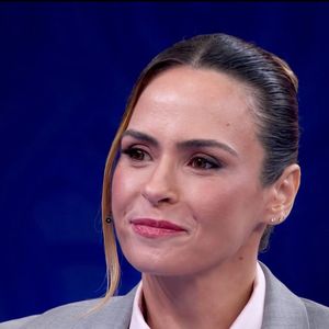 Conhecida pela personalidade forte, Ana Paula Renault reforçou que informação e entretenimento podem caminhar juntos ao celebrar o novo contrato firmado com a TV Globo