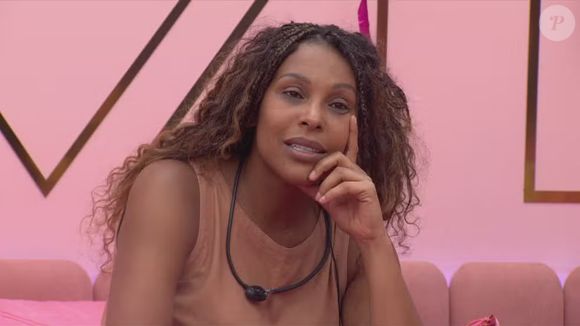 Assim é Sol Vega sem maquiagem! No 'BBB 26', atriz fica com a 'cara lavada' a maior parte do tempo
