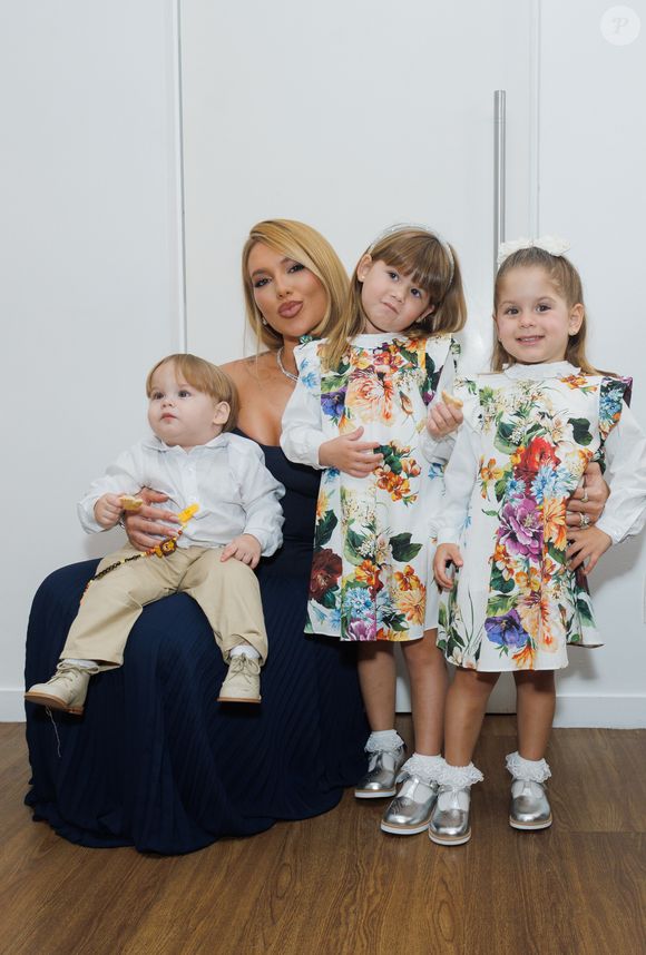 Virgínia Fonseca posou ao lado dos filhos e esbanjou beleza e muita fofura nos bastidores do Teleton