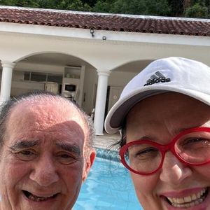 Mulher de Renato Aragão: ‘Eu, desde os seis anos, sempre fui apaixonada pelo Renato e tentei a vida inteira encontrar com ele’, disse Lilian no ‘Altas Horas’