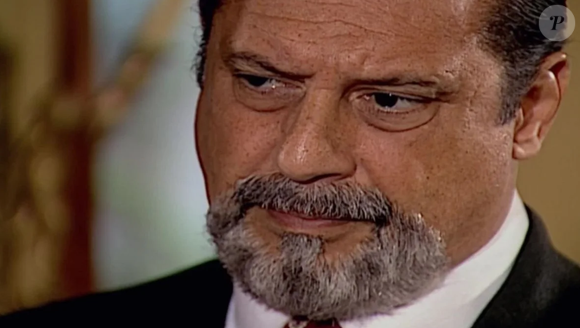 Gumercindo (Antonio Fagundes) exigiu que Matteo se casasse com Rosana na novela 'Terra Nostra'