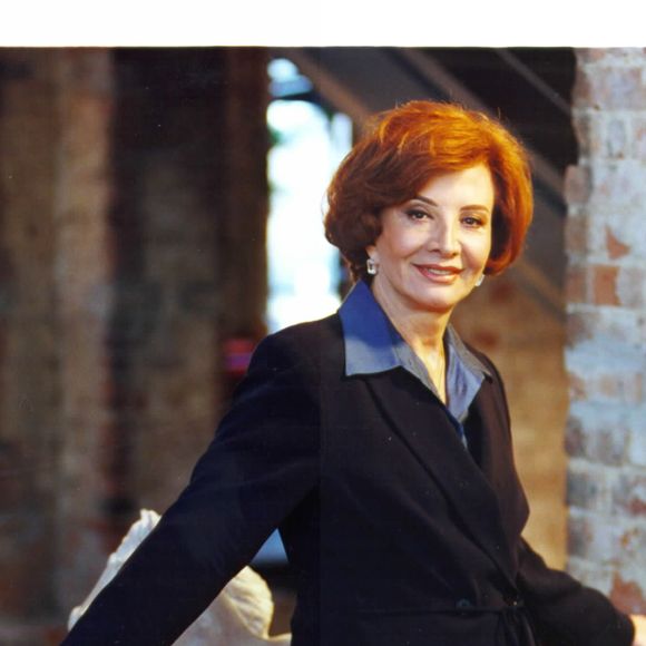 Gloria Menezes como Marta na novela 'Torre de Babel', de Silvio de Abreu, em 1998