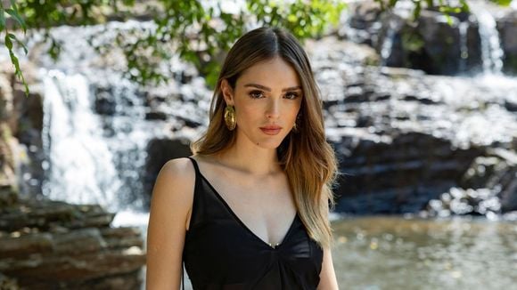 'Uma coisa complicadérrima': beijoqueira em 'Coração Acelerado', Isabelle Drummond deixou de ser 'boca virgem' muito cedo, diante das câmeras e por 'engano' de diretor