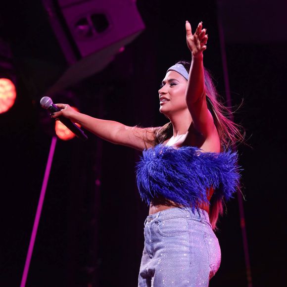 Simone Mendes respondeu de forma sincera se colocou silicone no bumbum