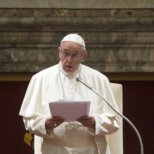 2018: Papa Francisco e a Cúria Romana durante as felicitações de Natal na Sala Clementina