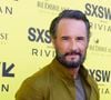 Aos 51 anos, Rodrigo Santoro completa mais um ano de vida neste sábado com uma carreira marcada por personagens de destaque no Brasil e em Hollywood. Entre eles está Xerxes, de '300', papel que exigiu uma preparação física incomum e levou o ator a enfrentar uma dolorosa sessão de depilação