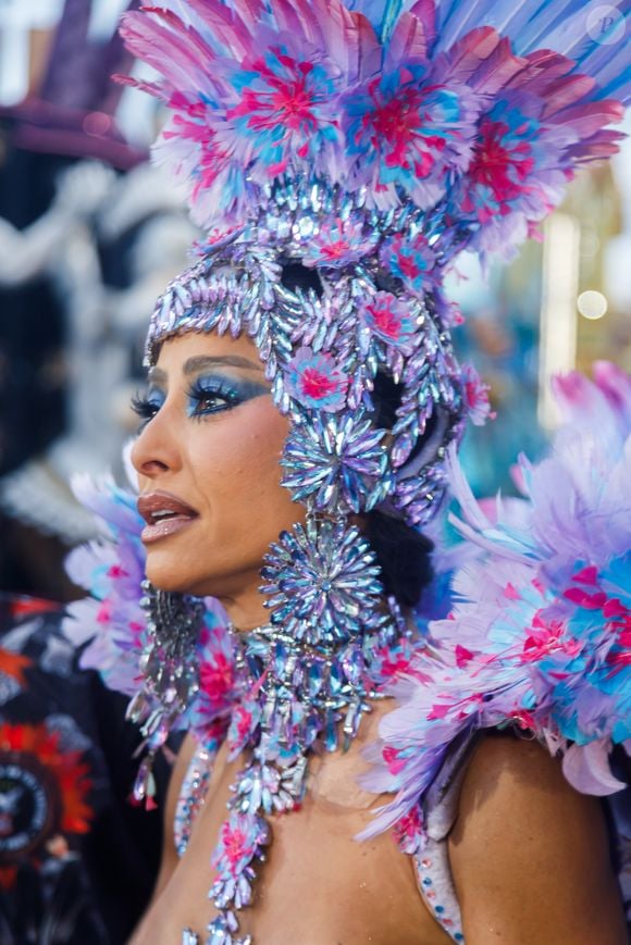 Após desfilar na Sapucaí, Sabrina Sato não conseguiu chegar a tempo para as Campeãs da Gaviões da Fiel no Carnaval 2026