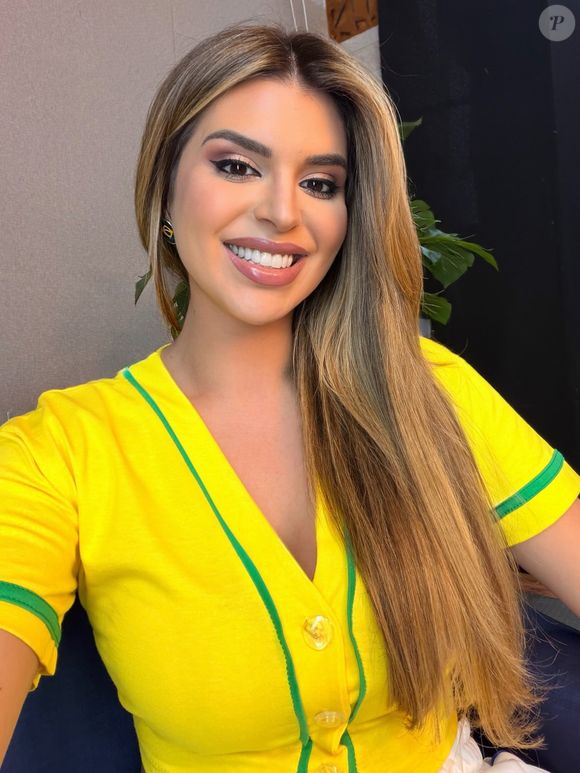 Mônica Fonseca - jornalista e apresentadora: Jornalista, Mônica Fonseca ganhou projeção nacional ao comandar o Link Podcast, da Record. Em 2026, deixou a emissora e chegou a rebater publicamente declarações de Luiz Bacci sobre sua saída